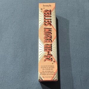 Benefit Cosmetics 24-HR Brow Setter, clear brow gel with lamination effect